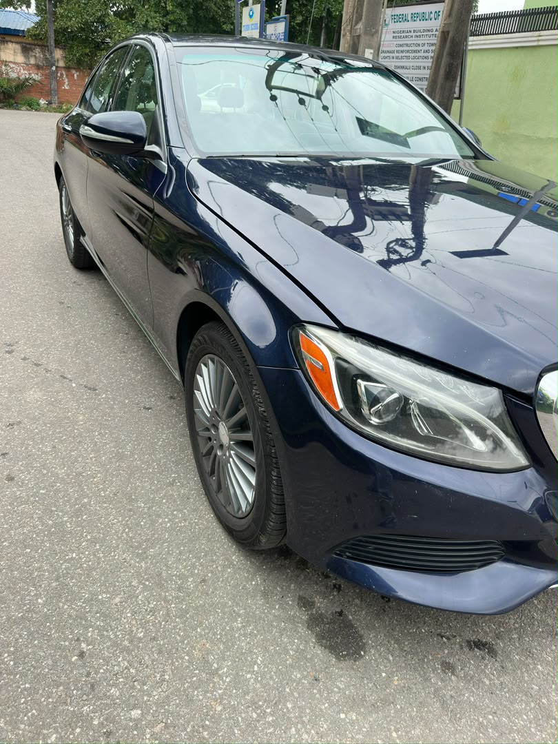 Mercedes-Benz C-Class Sedan, Dark Blue — photo 7