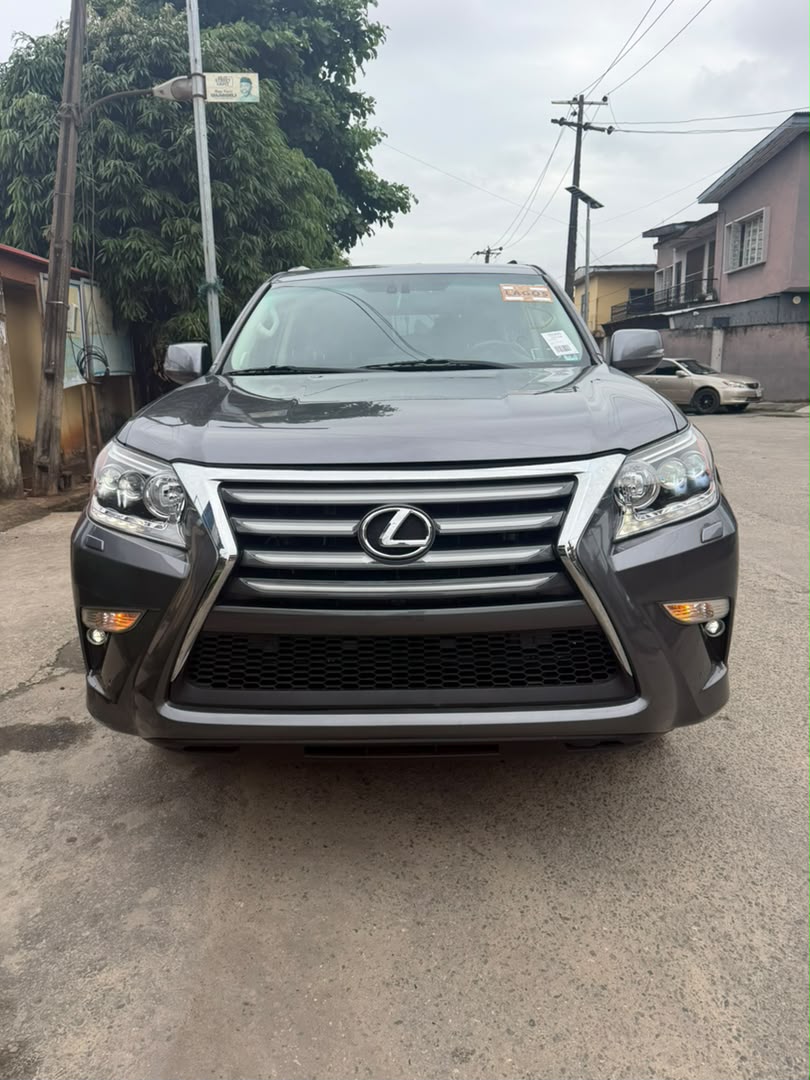 Lexus GX450 SUV, Dark Grey — photo 9
