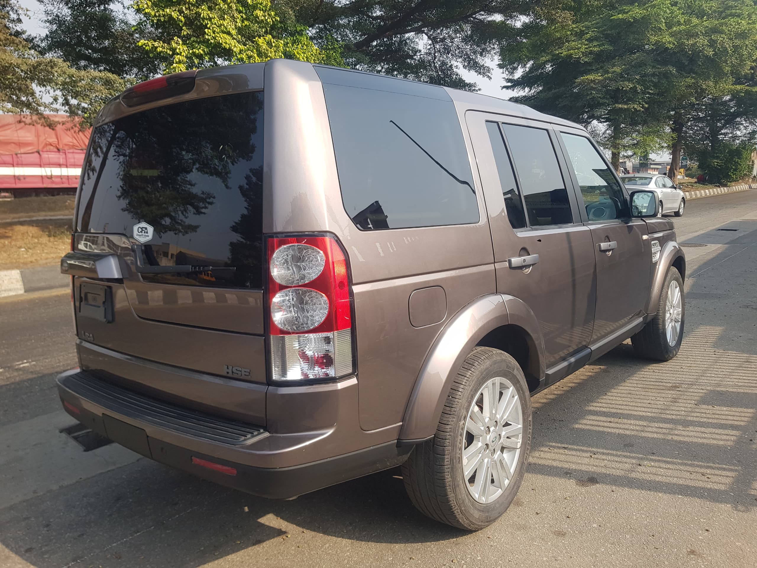 Land Rover LR4 HSE Brown SUV