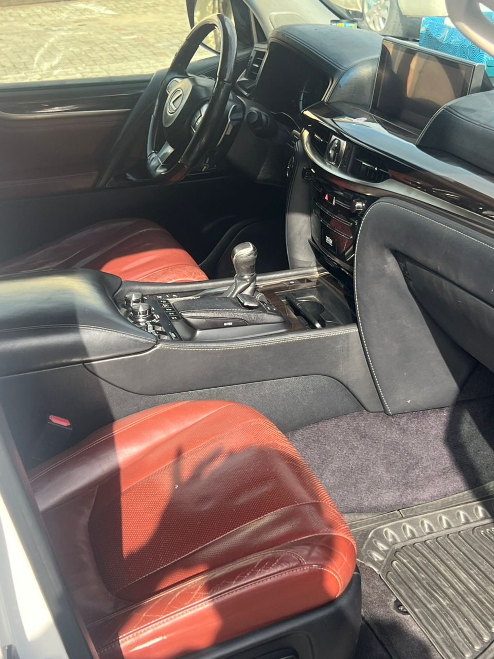 Lexus LX570, White SUV for Sale LX 570