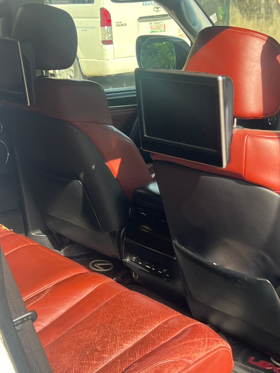 Lexus LX570, White SUV for Sale LX 570
