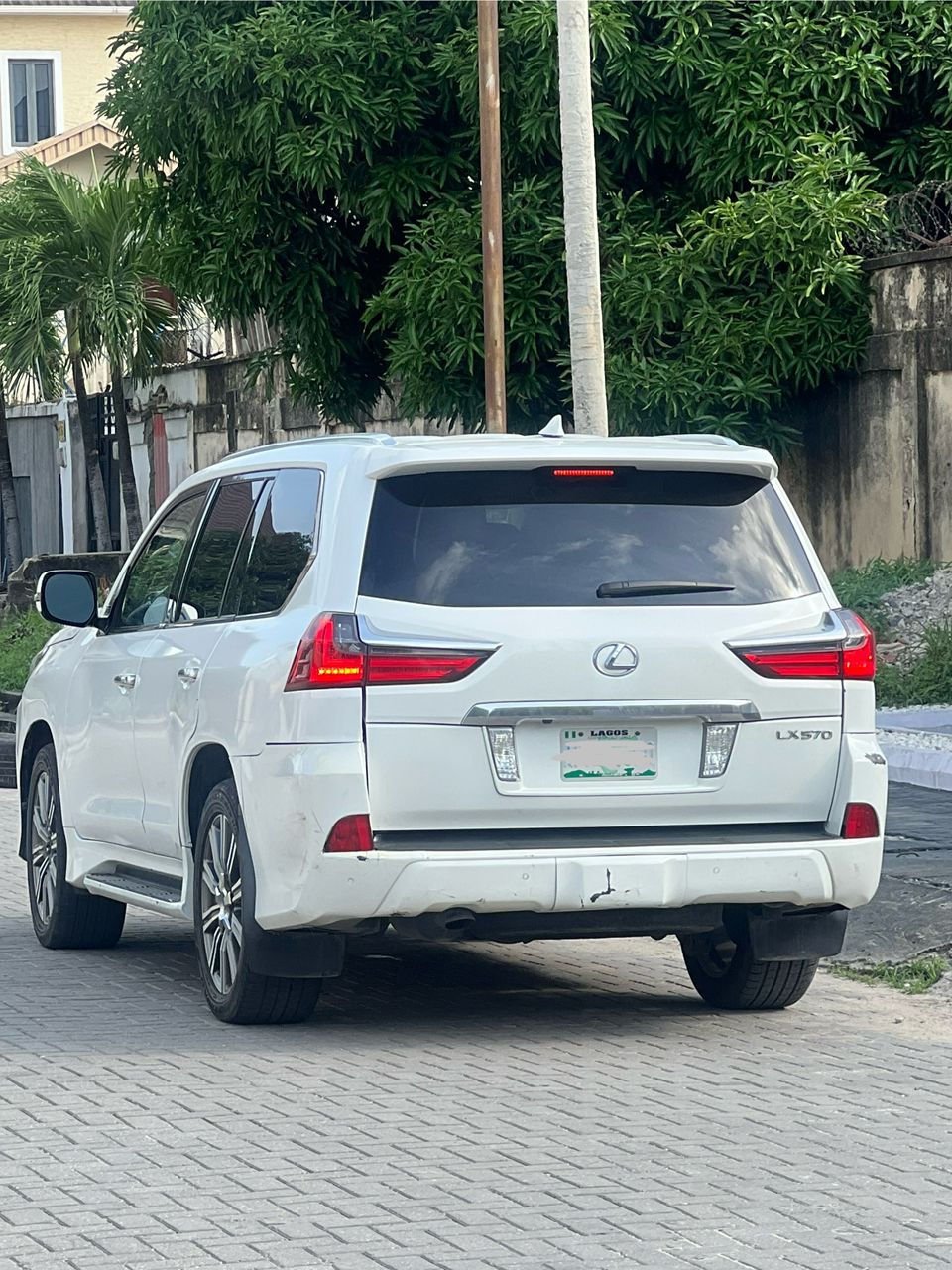 Lexus LX570, White SUV for Sale LX 570