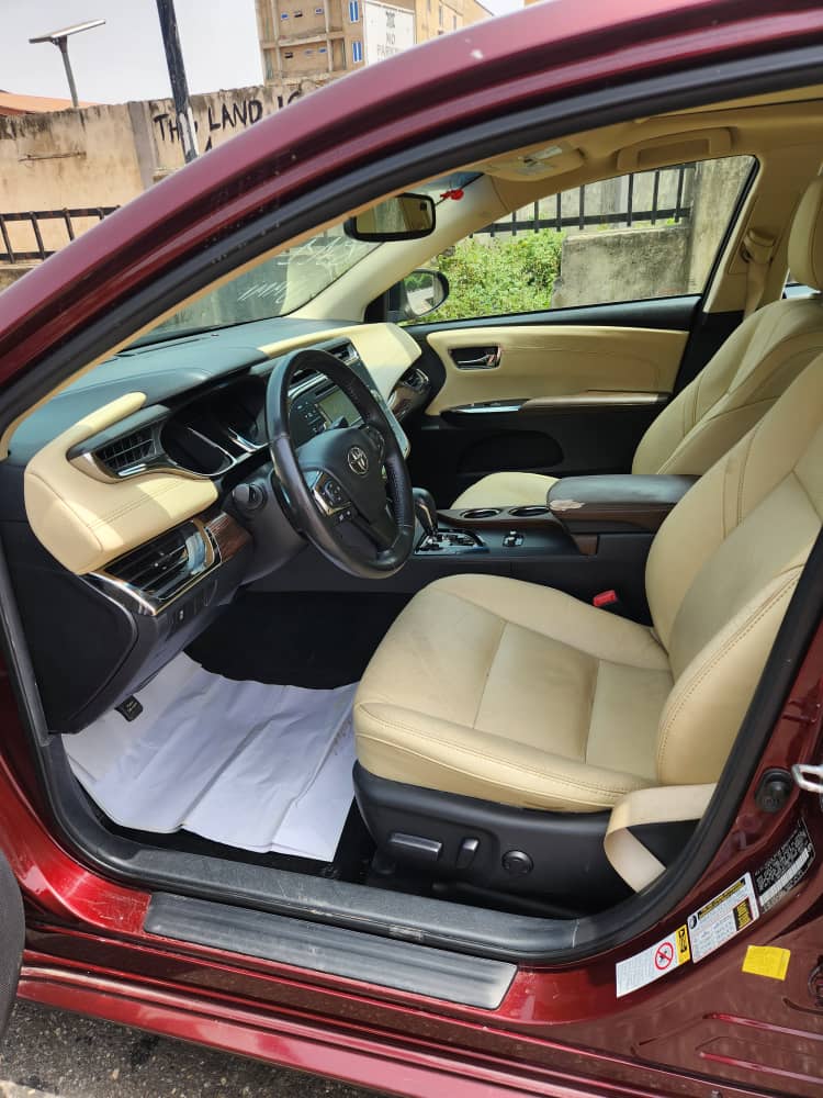 2014 Toyota Avalon XLE Maroon Sedan — photo 8