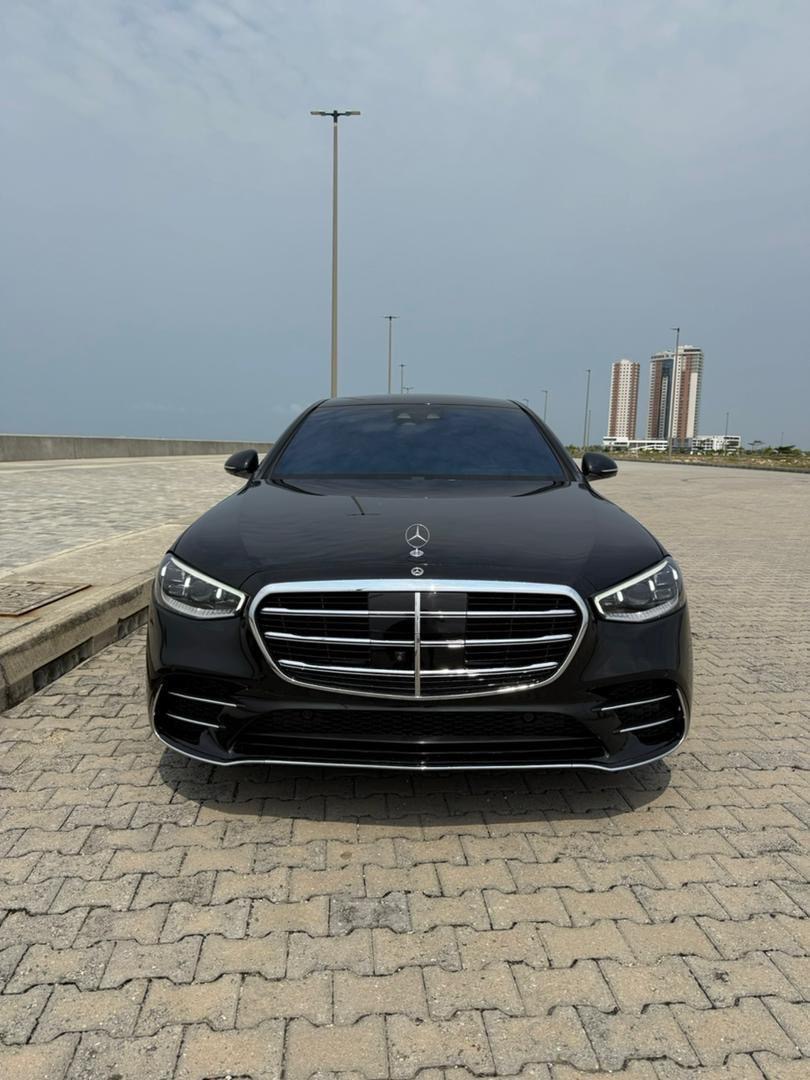 Mercedes-Benz S-Class Sedan, Black
