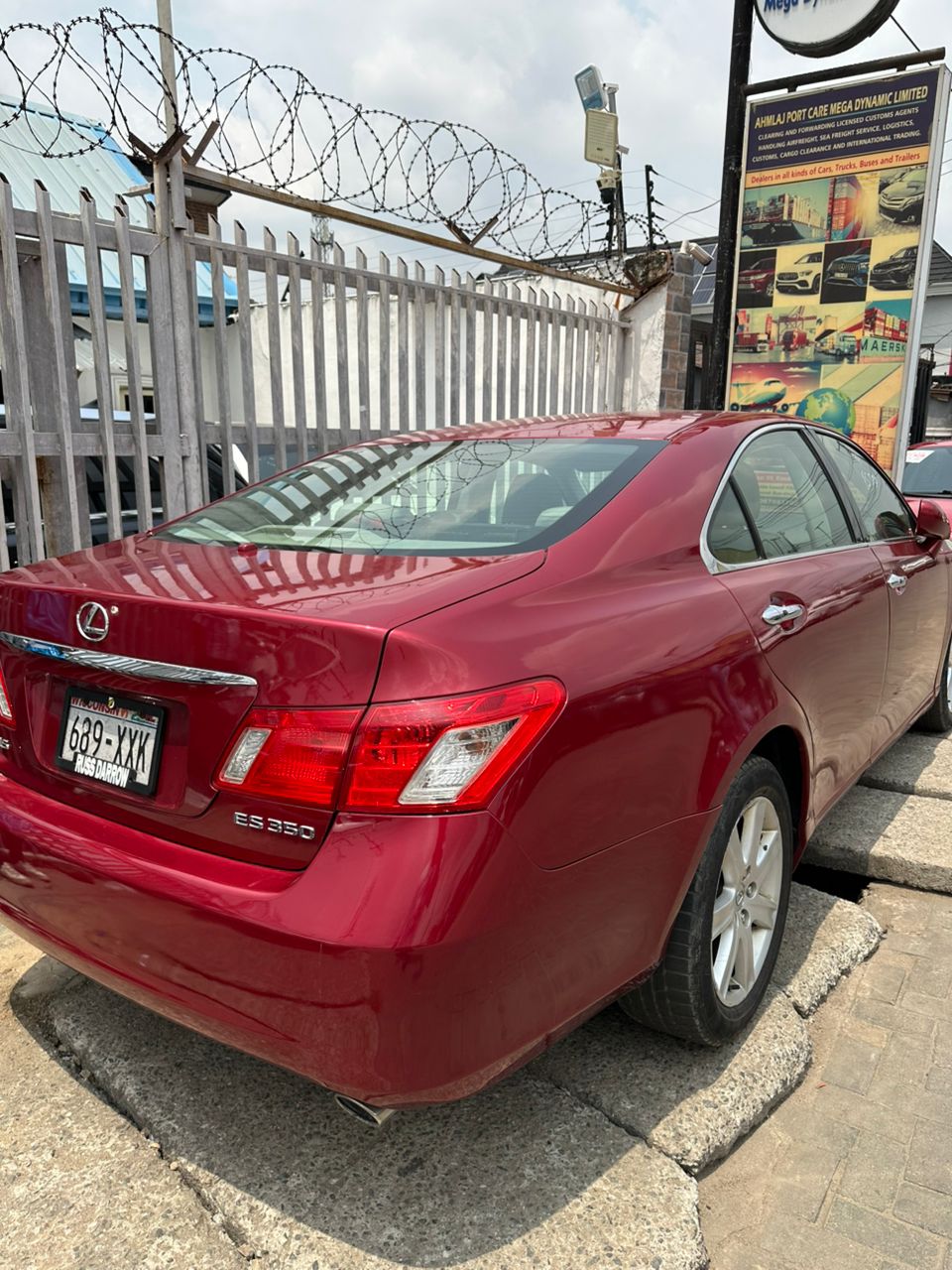 Lexus ES 350 Red Sedan