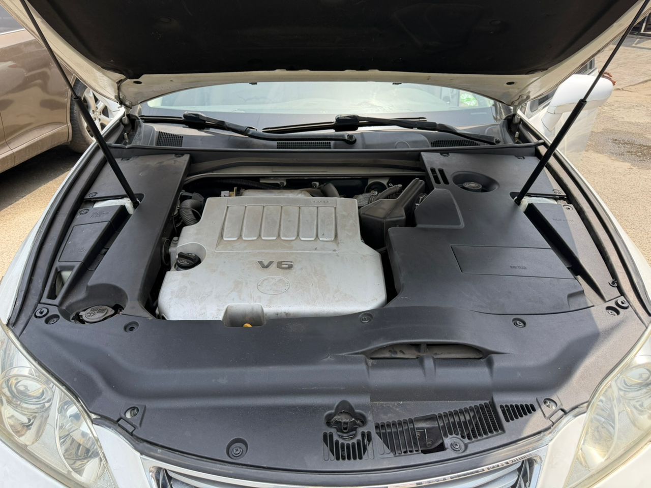 Lexus ES 350 Red Sedan