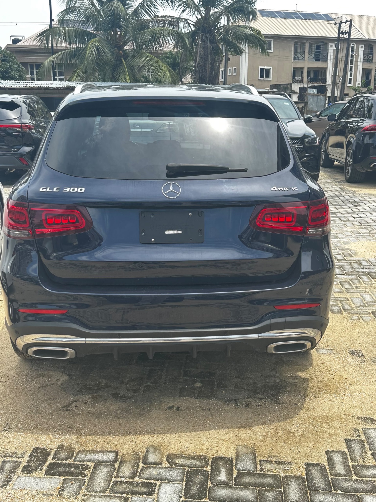 Mercedes-Benz GLC 300 2022 Blue SUV GLC300