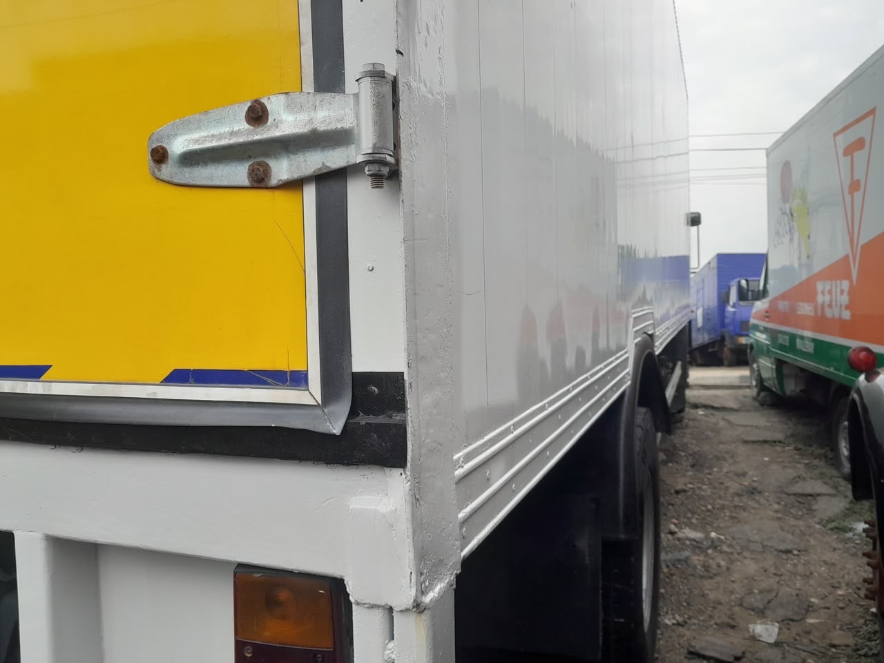 Volvo FL6 Intercooler Truck 2004