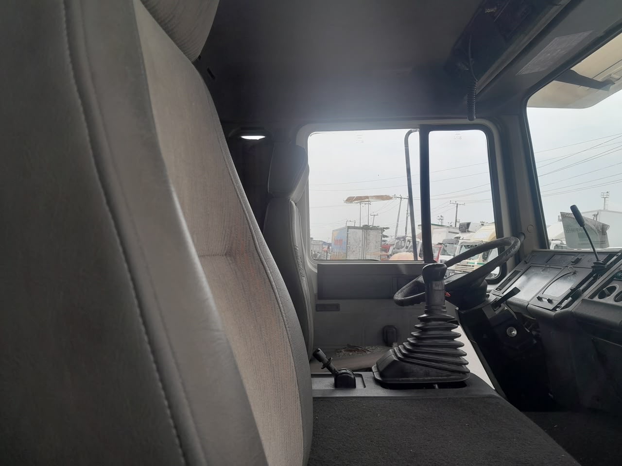 Volvo FL6 Intercooler Truck 2004