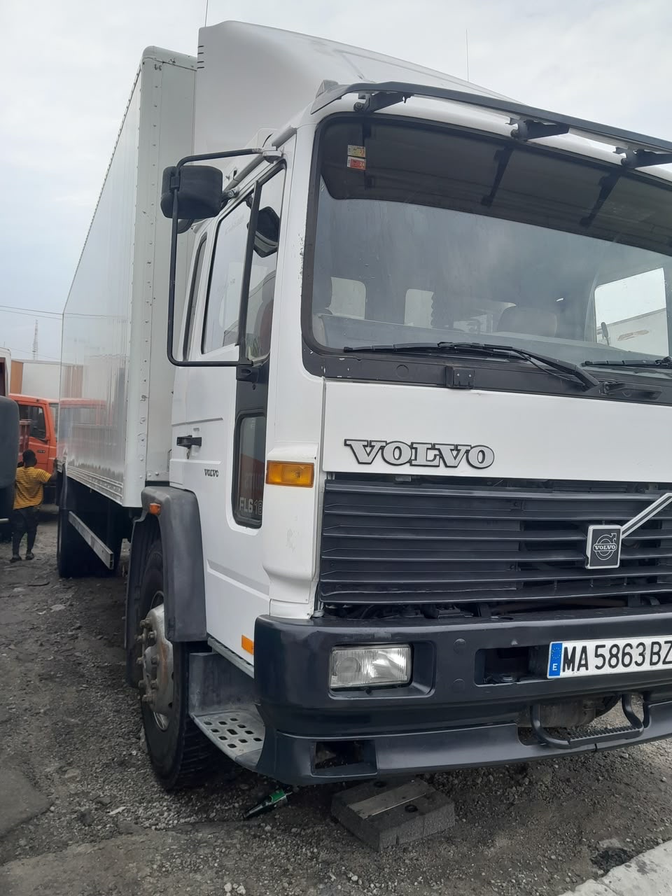 Volvo FL6 Intercooler Truck 2004