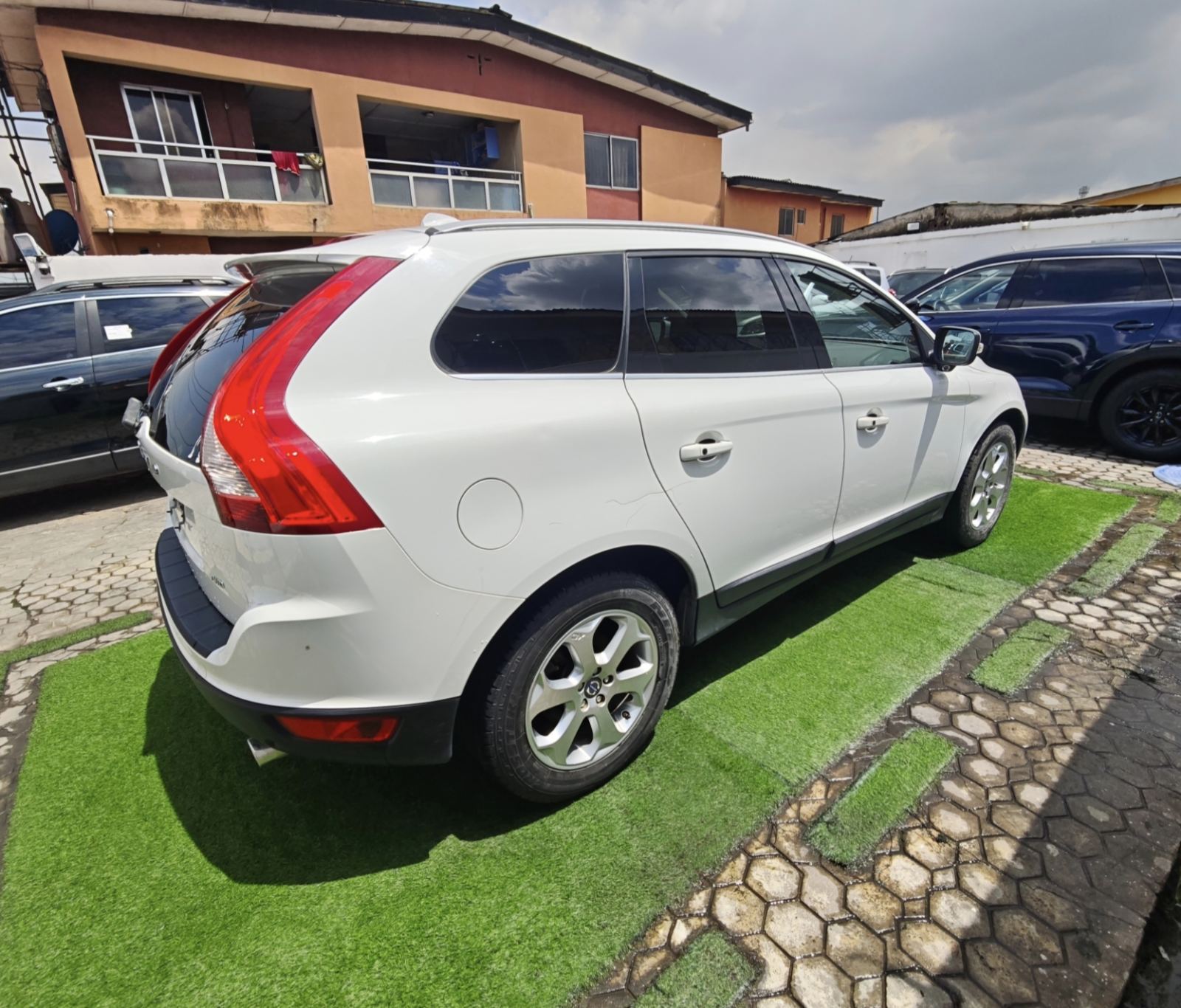 2013 Model Volvo XC60 White