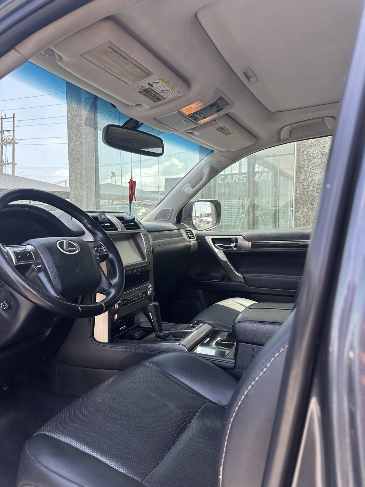 Lexus GX 460 SUV for Rent