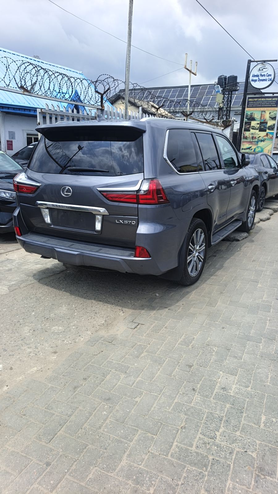 Lexus LX 570, Grey SUV for Sale