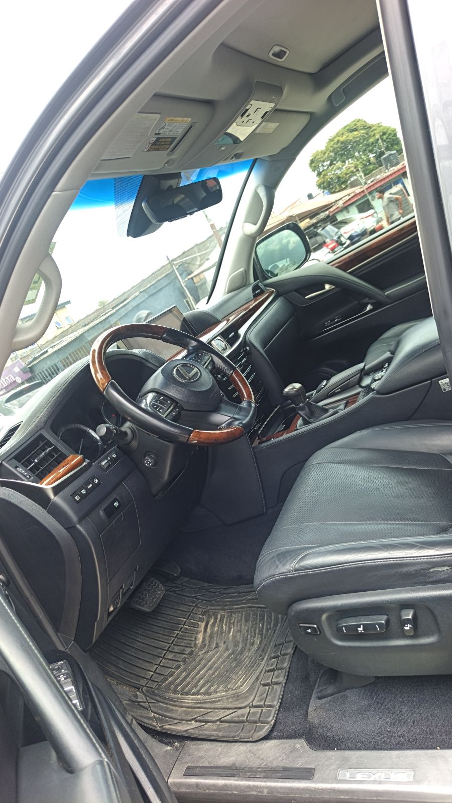 Lexus LX 570, Grey SUV for Sale