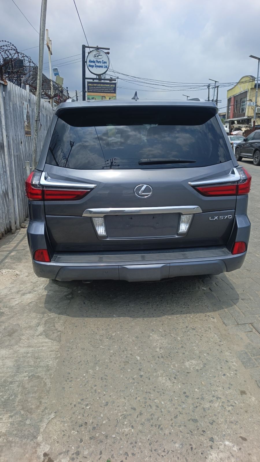 Lexus LX 570, Grey SUV for Sale