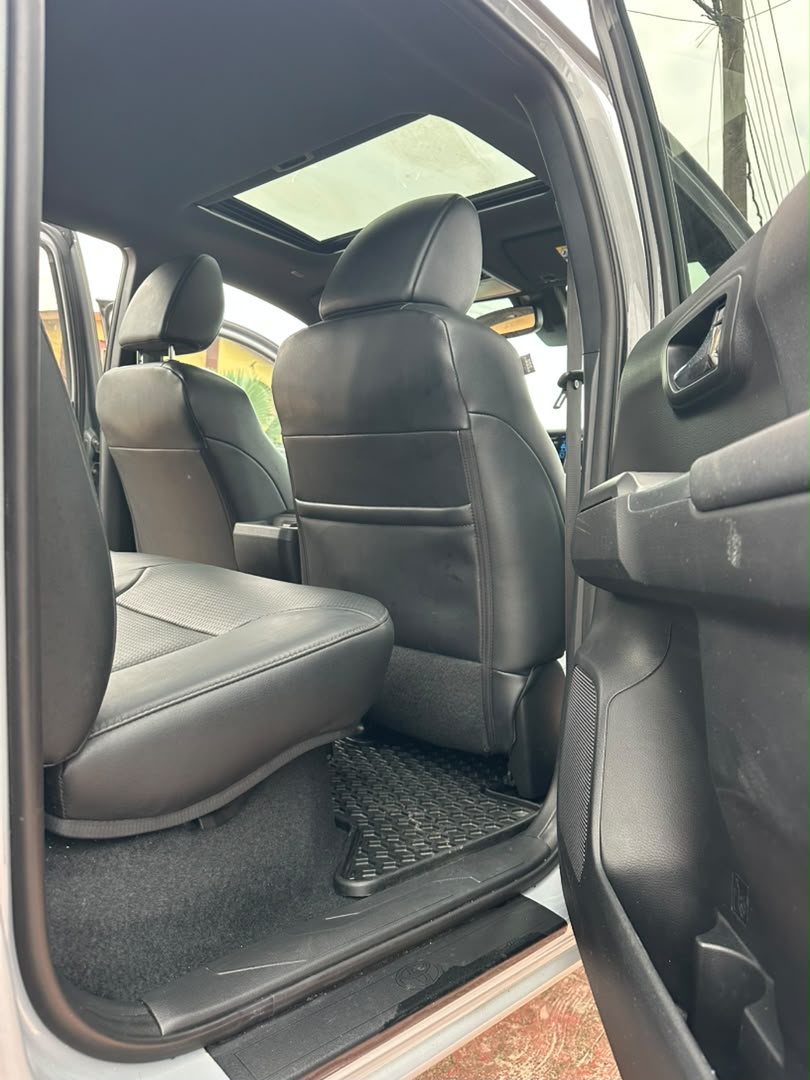Toyota Tacoma Pickup Truck, Grey — photo 4