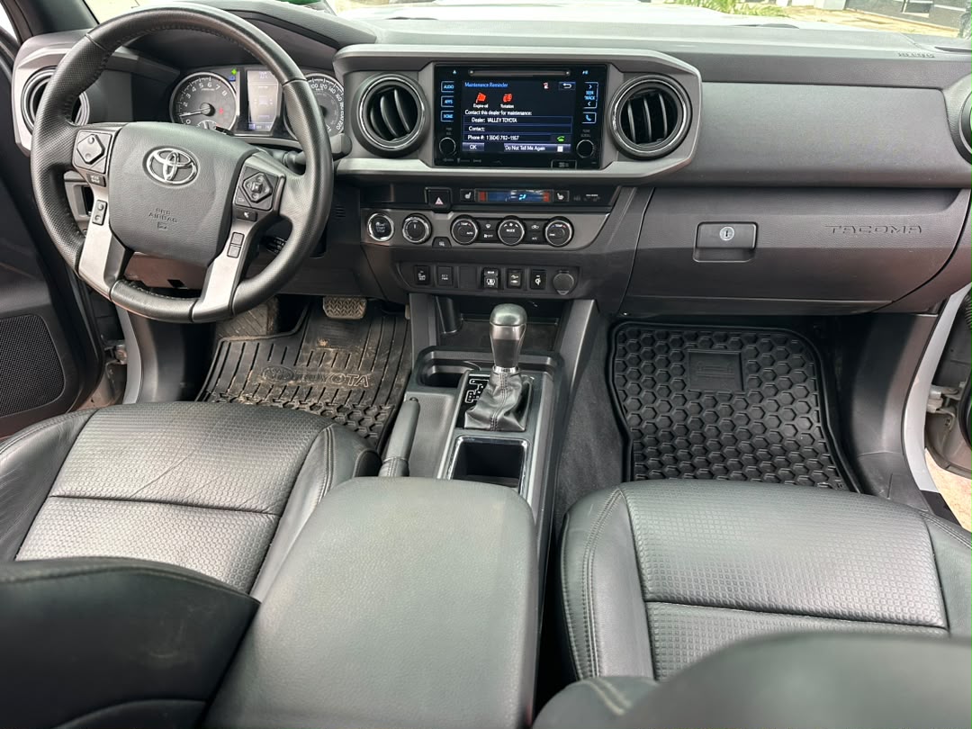 Toyota Tacoma Pickup Truck, Grey — photo 7