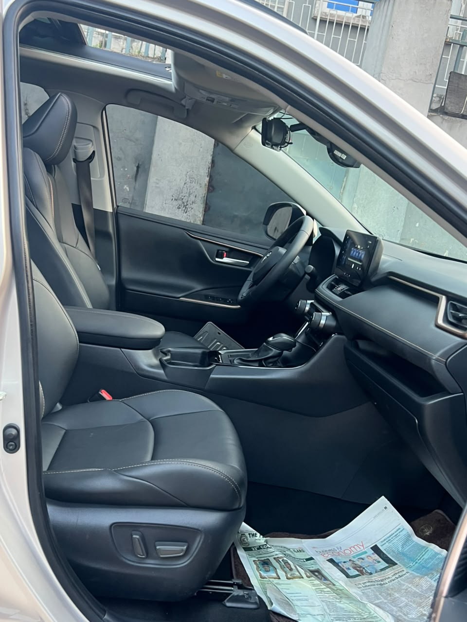 2024 TOYOTA RAV4 LIMITED EDITION — photo 6