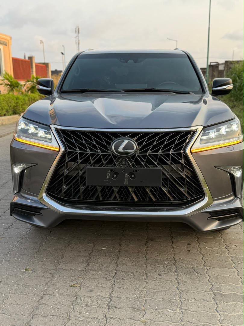 Lexus LX 570 SUV, Sharp Grey