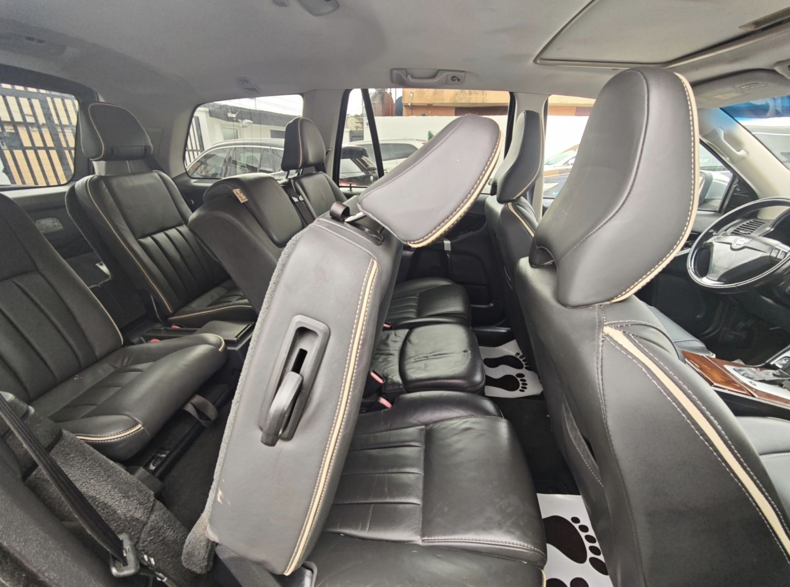 2013 Model Volvo XC90 Premium, Black