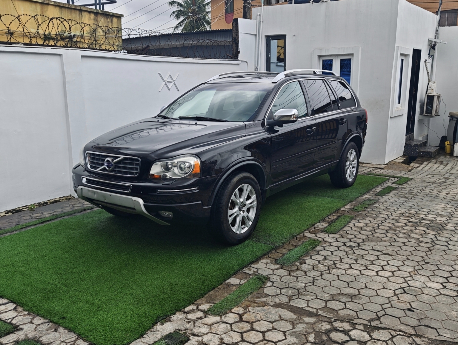 2013 Model Volvo XC90 Premium, Black