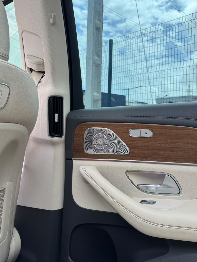 Mercedes-Benz GLE 450 White SUV GLE450