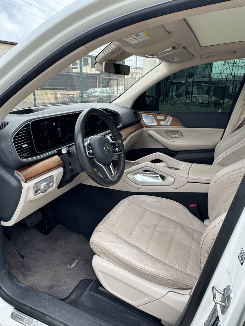 Mercedes-Benz GLE 450 White SUV GLE450