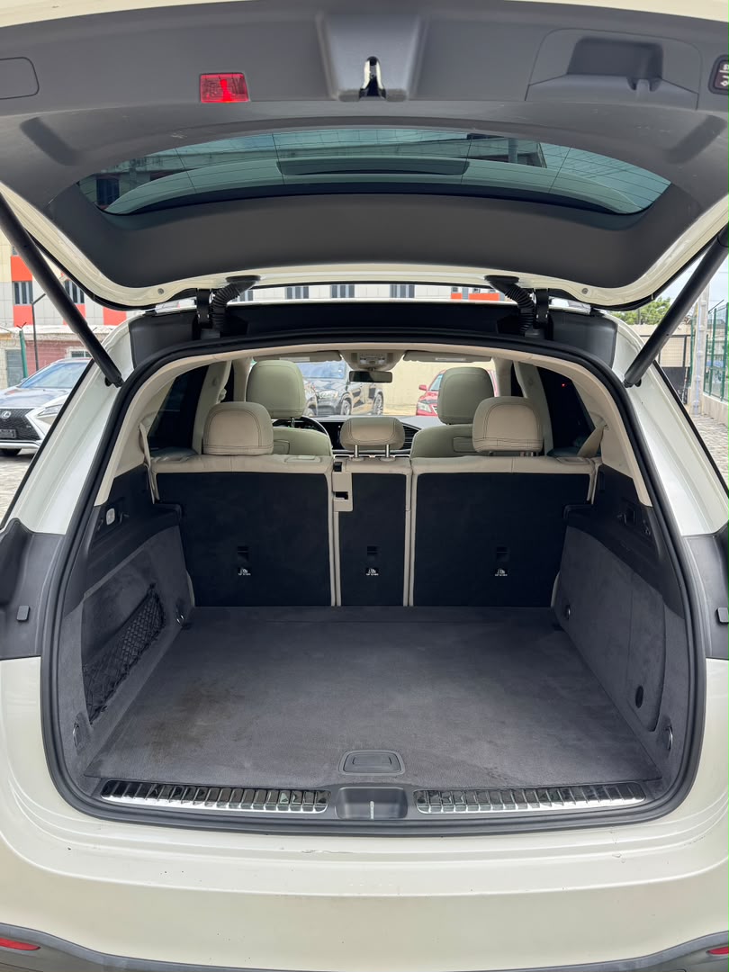 Mercedes-Benz GLE 450 White SUV GLE450