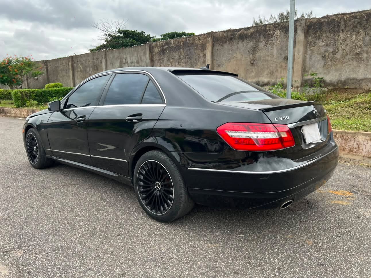 Mercedes Benz E350 Black