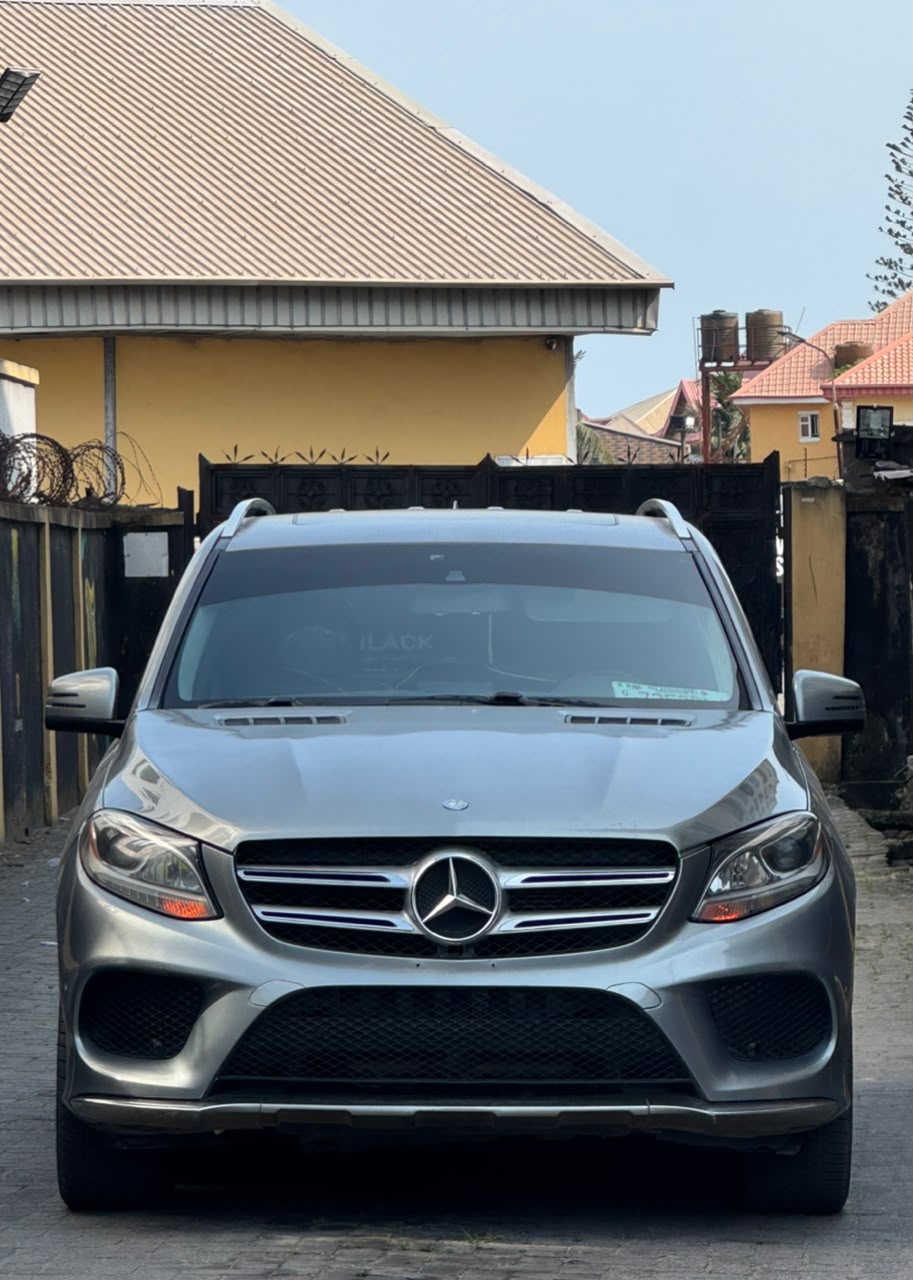 Mercedes-Benz GLE 350 4MATIC Silver SUV GLE350