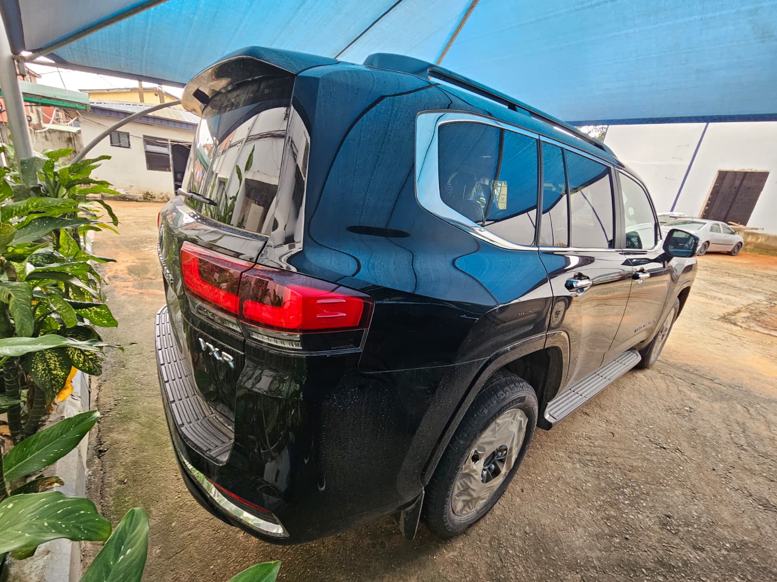 Toyota Land Cruiser 300 Series, Black SUV