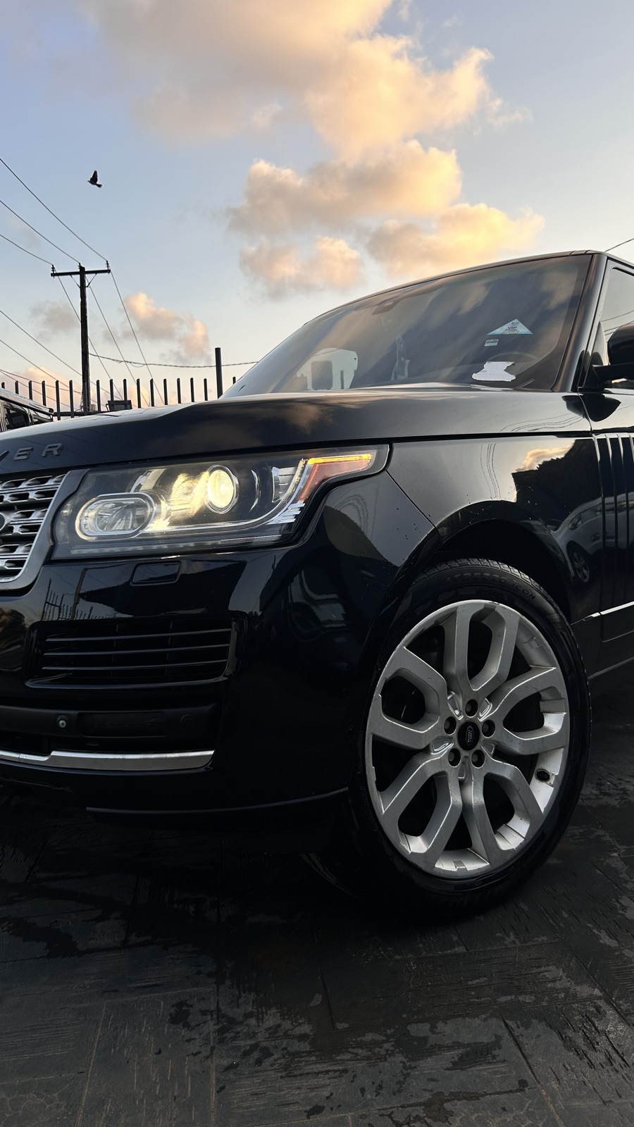 2014 Land Rover Range Rover Vogue, Black SUV
