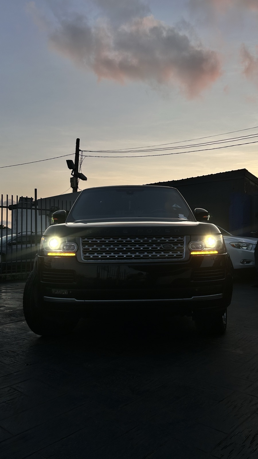 2014 Land Rover Range Rover Vogue, Black SUV