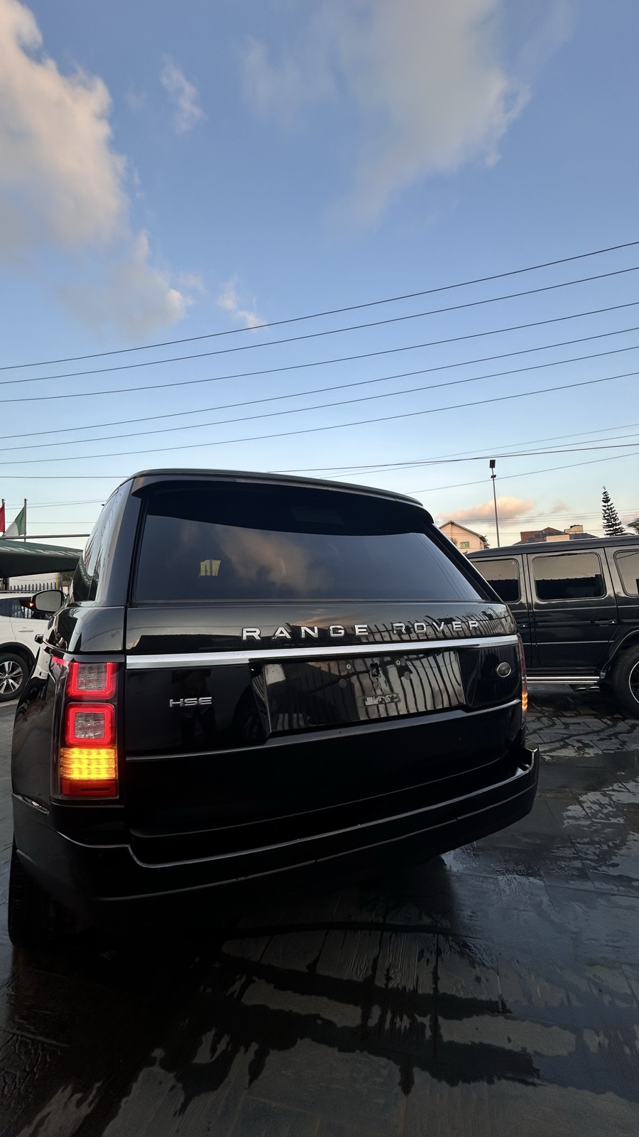 2014 Land Rover Range Rover Vogue, Black SUV
