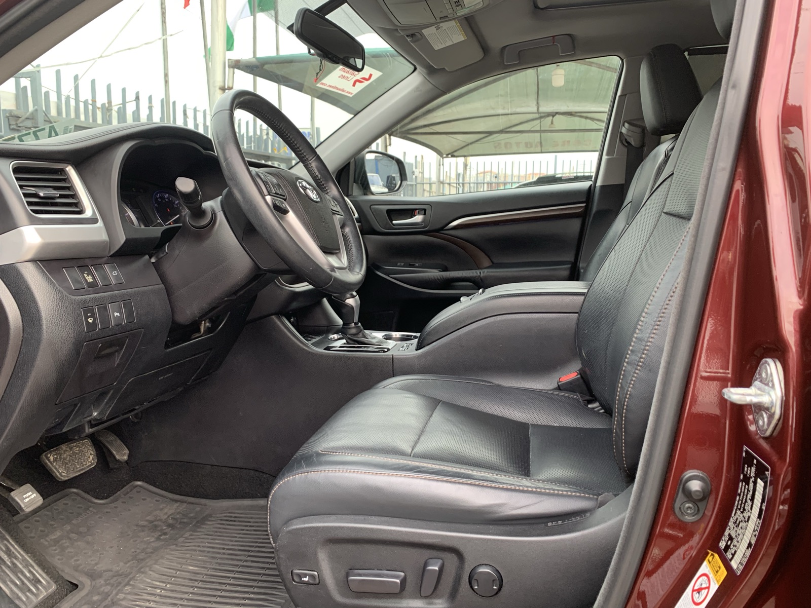 2016 Toyota Highlander Limited AWD, Red SUV