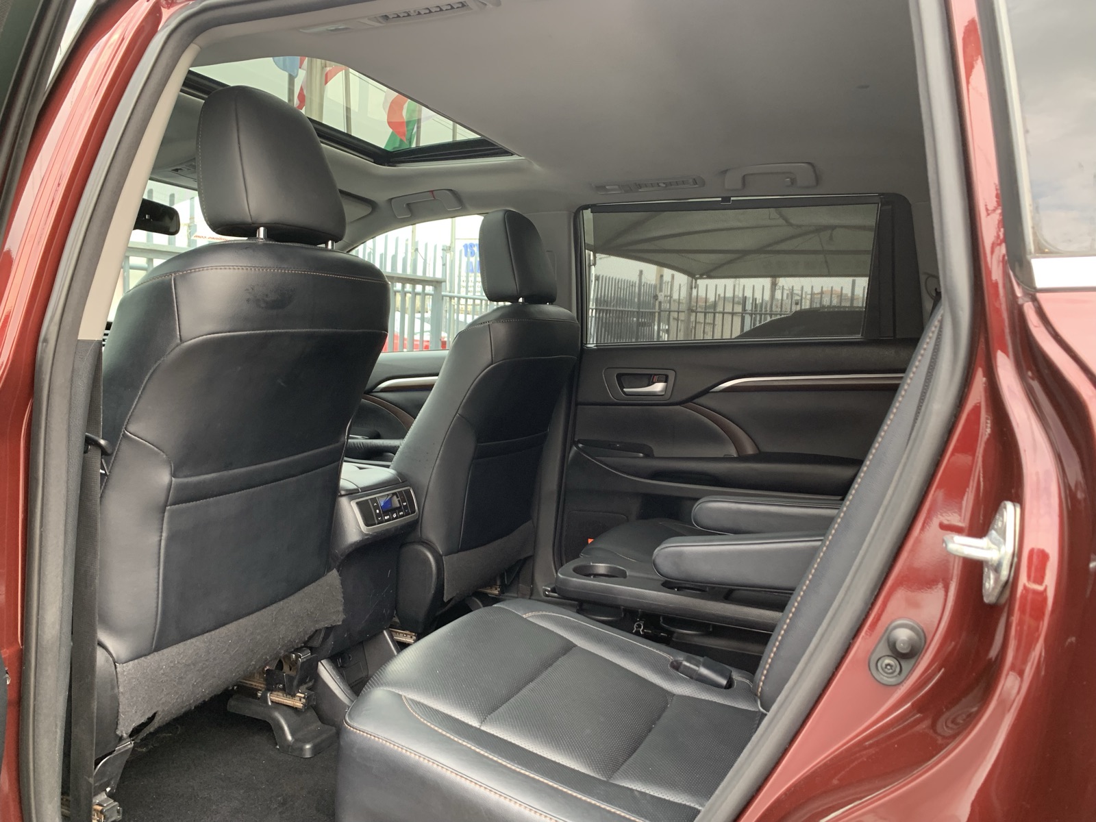 2016 Toyota Highlander Limited AWD, Red SUV