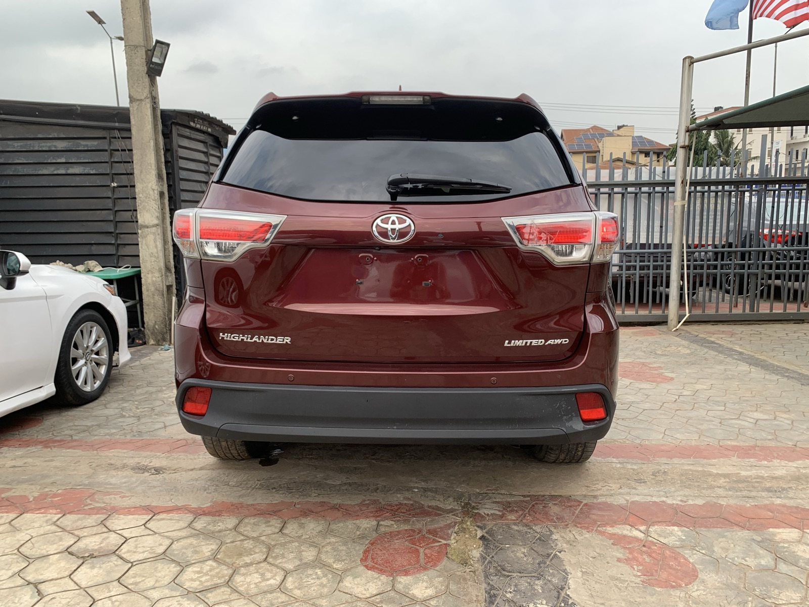 2016 Toyota Highlander Limited AWD, Red SUV