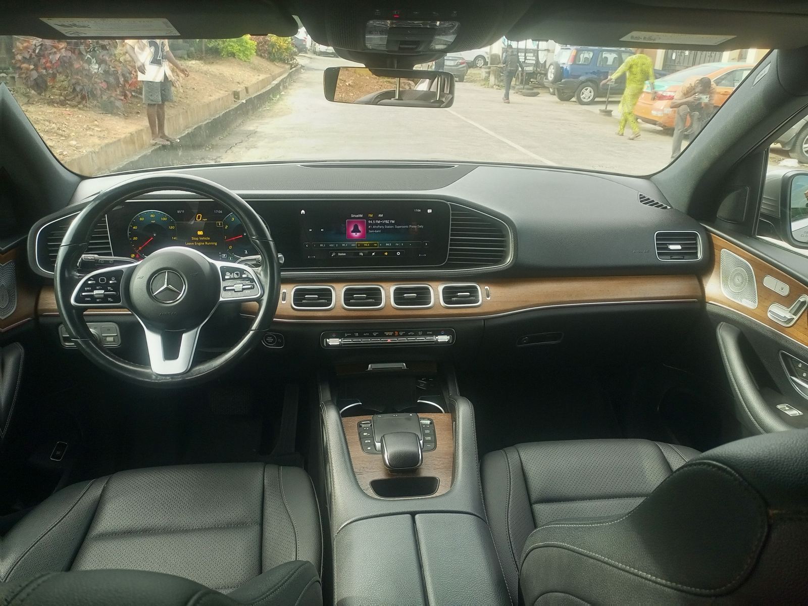 Mercedes-Benz GLE SUV, Silver with Alloy Wheels GLE-Class