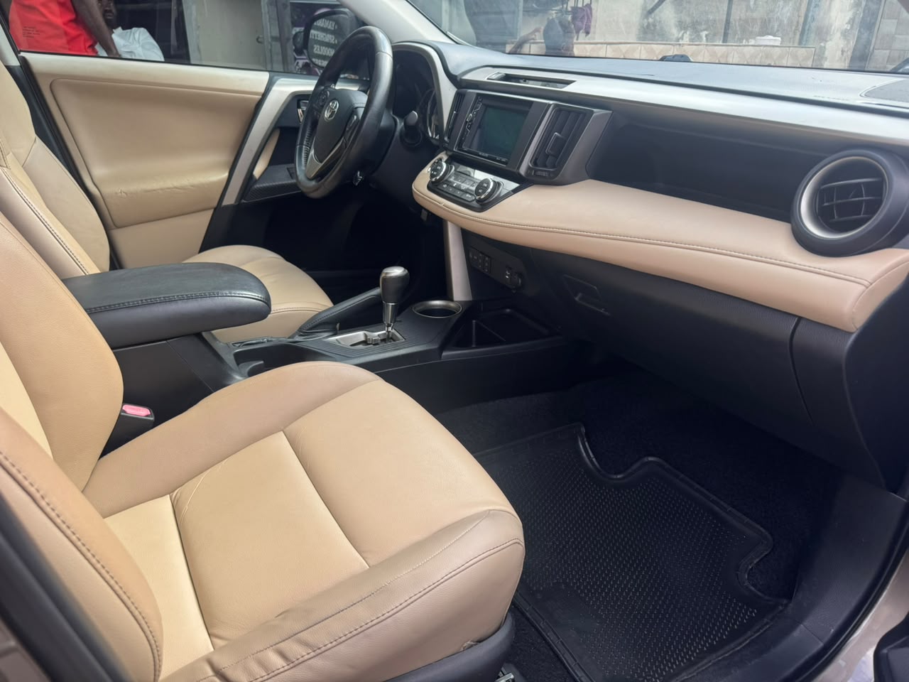 Toyota RAV4 SUV, Brown — photo 8