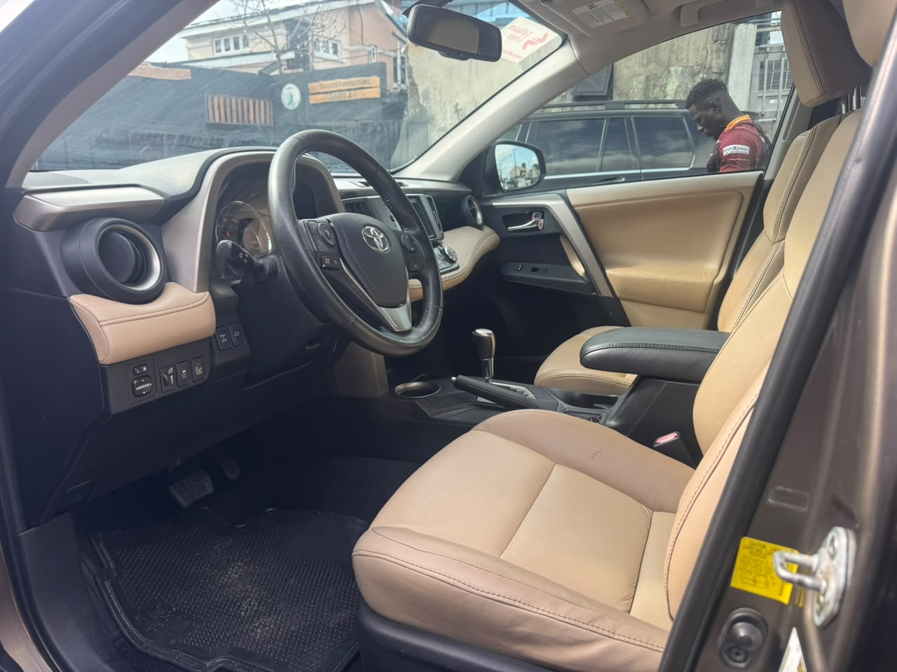 Toyota RAV4 SUV, Brown — photo 10