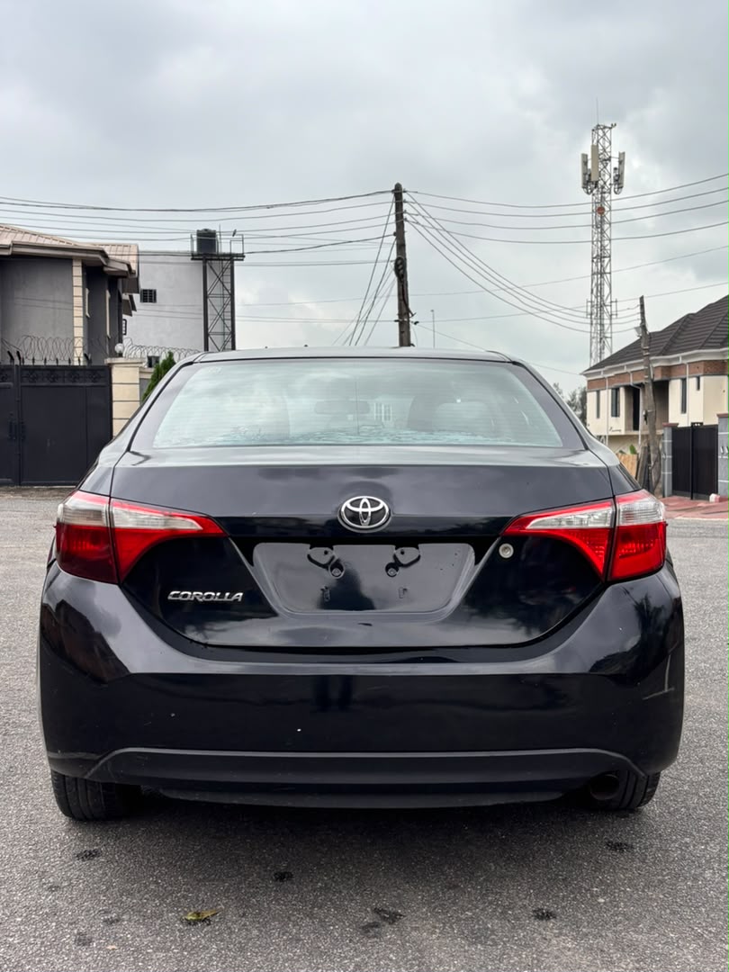 2015 Toyota Corolla-Used — photo 7
