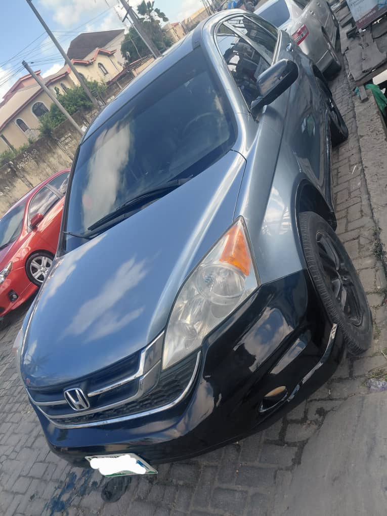 Honda CR-V 4WD SUV, Silver — photo 4