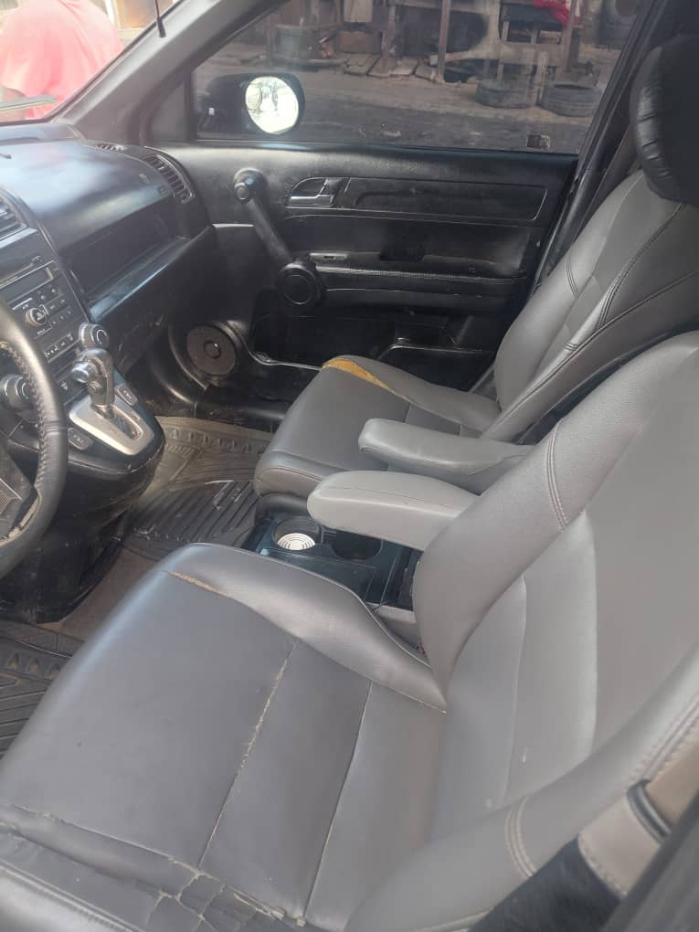 Honda CR-V 4WD SUV, Silver — photo 5