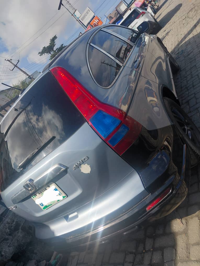 Honda CR-V 4WD SUV, Silver — photo 7