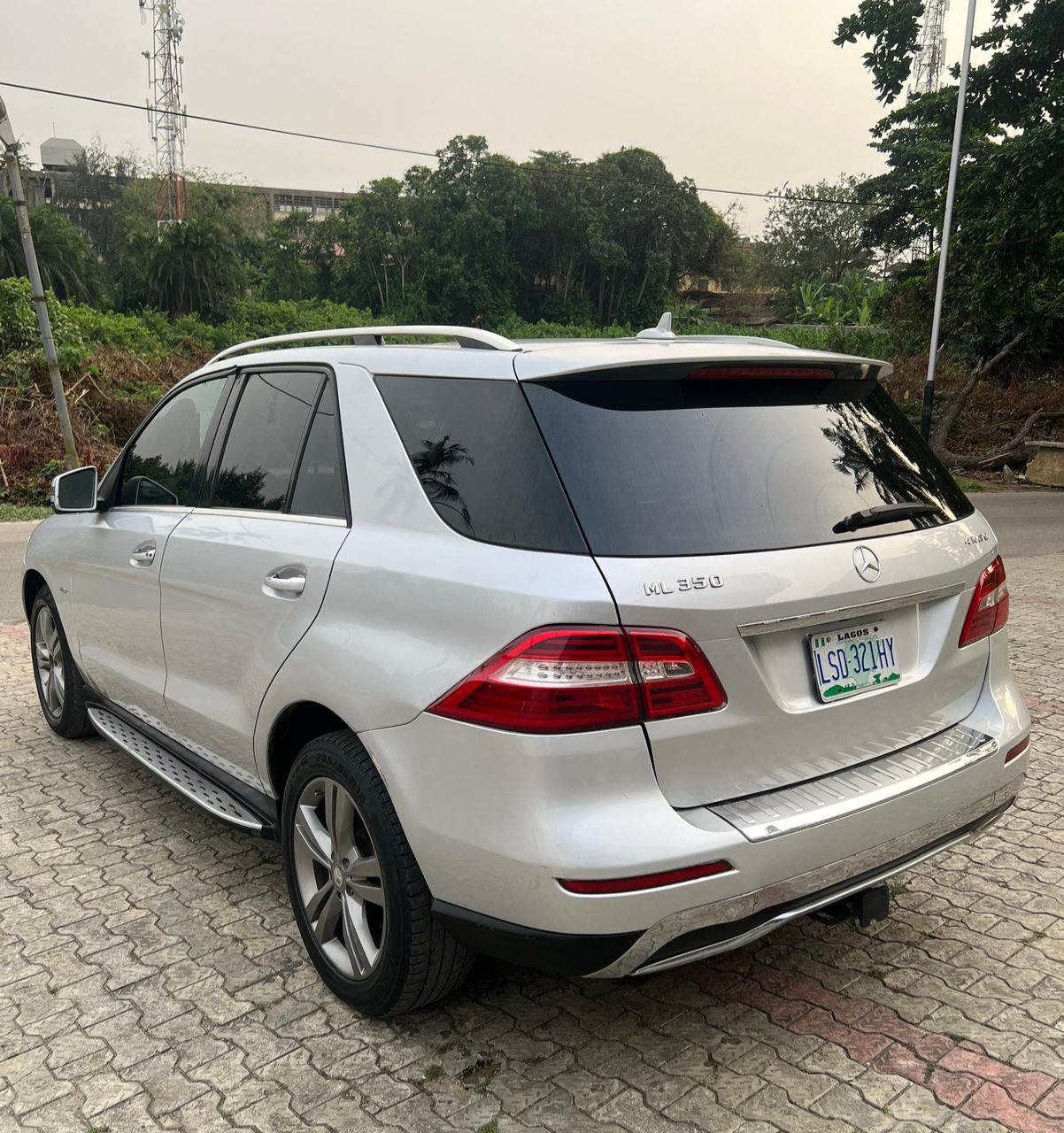 Mercedes-Benz ML 350 4MATIC Silver SUV ML350