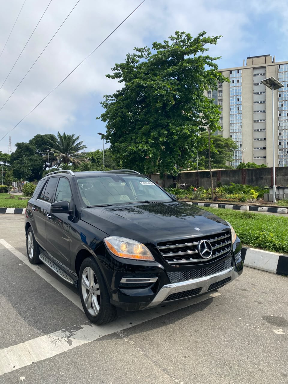 Mercedes-Benz ML 350 4MATIC Black SUV ML350