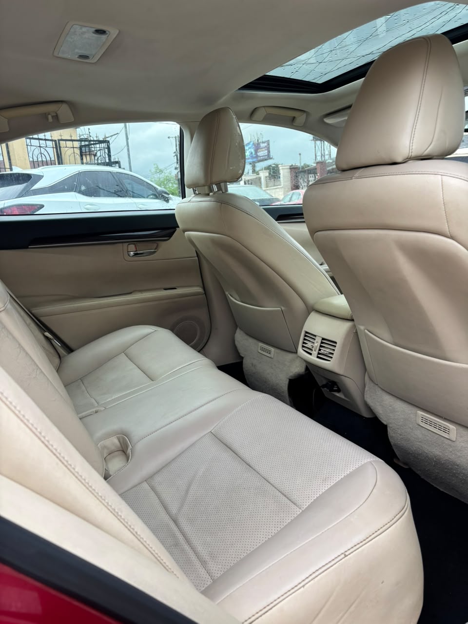 Lexus ES 350 Red Sedan