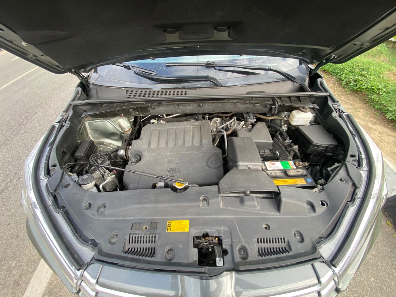 Toyota Highlander XLE AWD, Dark Green SUV — photo 5