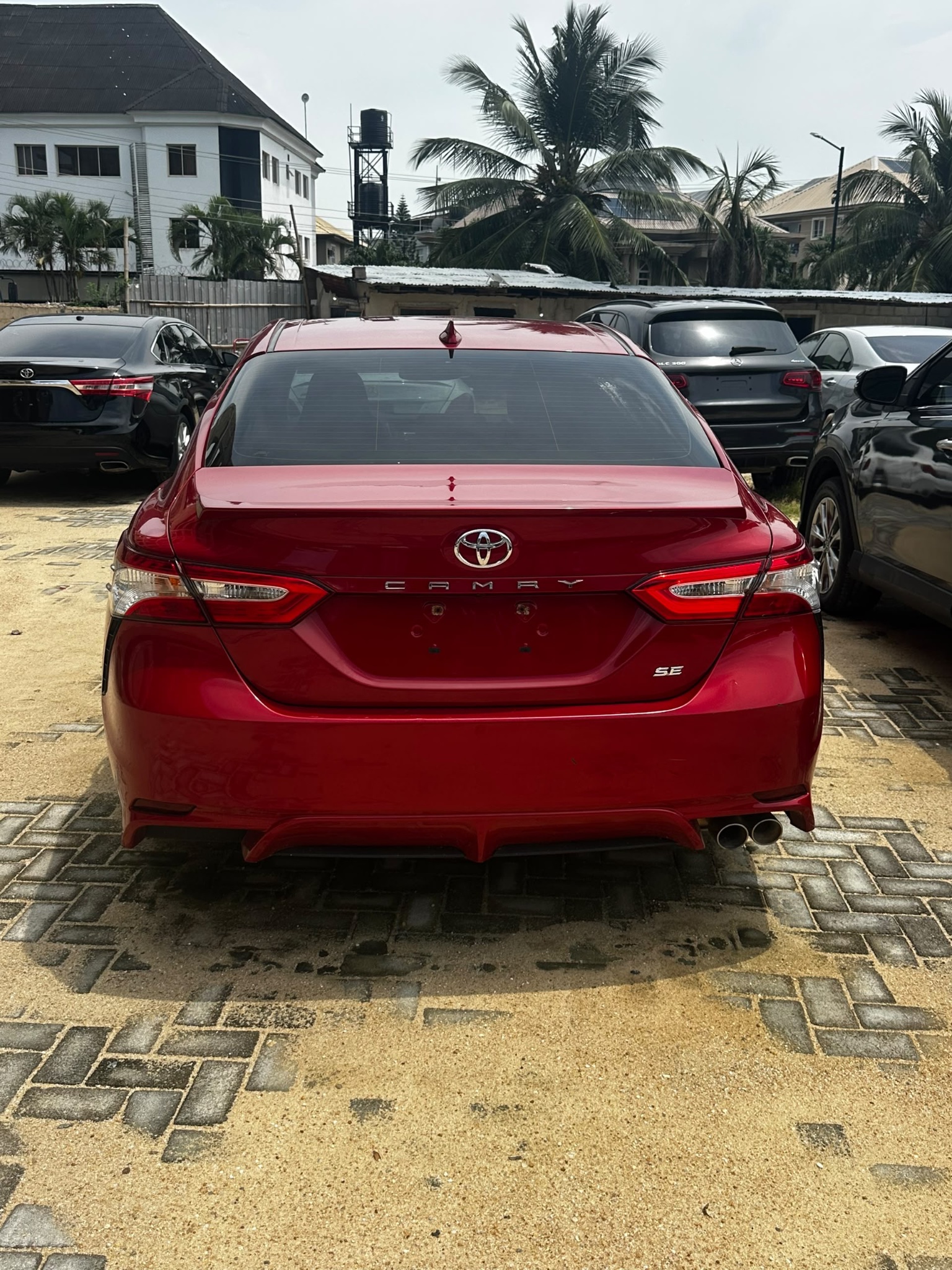 Toyota Camry SE 2020 Red Automatic Sedan