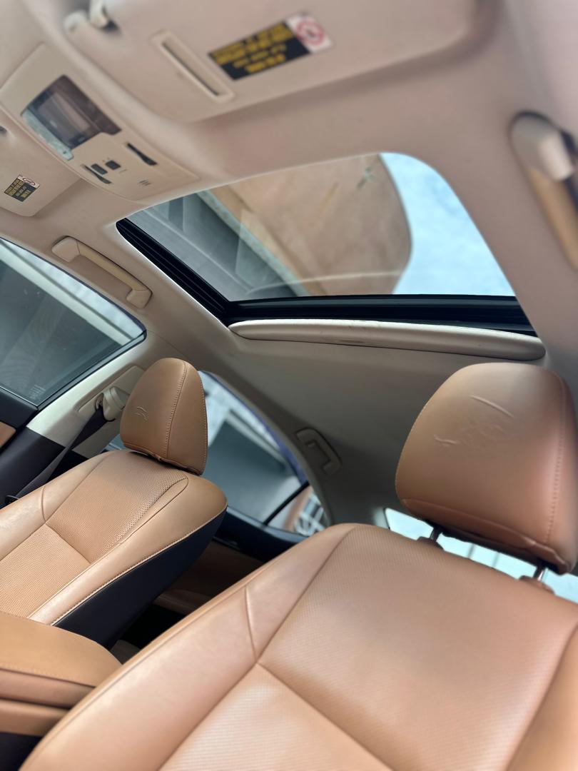 Lexus ES 350 Sedan, Dark Grey — photo 10